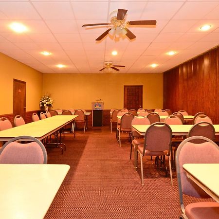 Americas Best Value Inn Iola Zakenleven foto